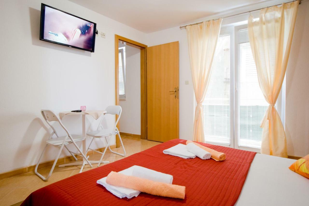Apartmani Diki Makarska Exterior photo